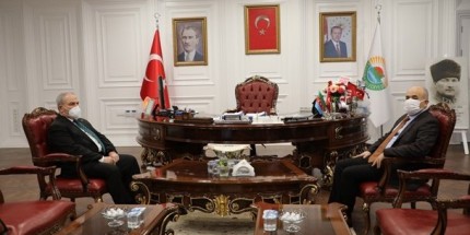 Vali Zülkif Dağlı’dan Başkan Necattin Demirtaş’a Geçmiş Olsun Ziyareti