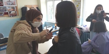 Çarşamba’da Köy Okullarına Gönüllü Kuaförlük