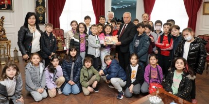 Başkan Demirtaş Uğur Okulları İlkadım Kampüsü Öğrencilerini Misafir Etti