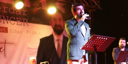 Çarşambalılar ‘Şiirli Muhabbet' Programıyla Serdar Tuncer’i Dinledi