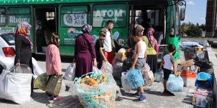 İlkadım’da Atık Toplama Merkezi “ATOM” Otobüsüne Yoğun İlgi 