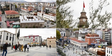 Saathane Meydanı Kuşakları Bir Araya Getiriyor