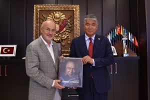 OMÜ Rektörü Ünal TÜRKSOY Genel Sekreteri Raev’i Konuk Etti