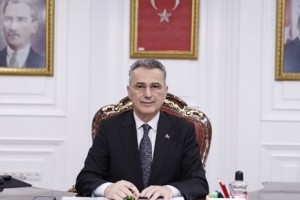 Görevlerini Fedakarlıklarla Yapan Gazetecilerimizin Gününü Kutlarım
