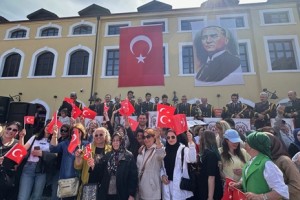 30 Ağustos Zafer Bayramı Kutlamaları Şehrin En Güzel Meydanında 