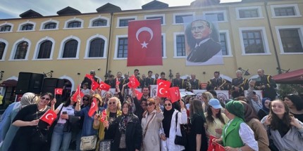 30 Ağustos Zafer Bayramı Kutlamaları Şehrin En Güzel Meydanında 