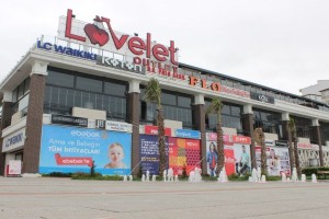Lovelet Outlet Ailesi Mağazacılar Gününü Kutladı